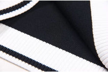 Load image into Gallery viewer, Maria Skirt || Black