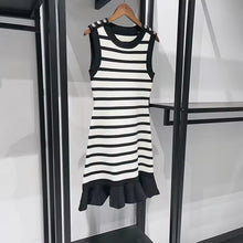 Load image into Gallery viewer, Lucielle Dress