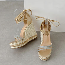 Load image into Gallery viewer, Millie Wedges || Gold