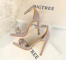 Load image into Gallery viewer, Bailey Heels || Grey