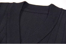 Load image into Gallery viewer, Serena Sweater || Black
