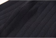 Load image into Gallery viewer, Serena Sweater || Black
