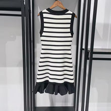 Load image into Gallery viewer, Lucielle Dress
