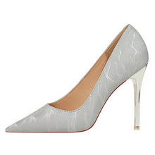 Load image into Gallery viewer, Amina muaddi ysl pointed toe heels 4” heels classy pumps bottega venetta
