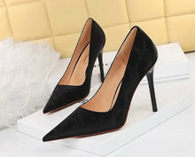 Load image into Gallery viewer, Amina muaddi ysl pointed toe heels 4” heels classy pumps bottega venetta
